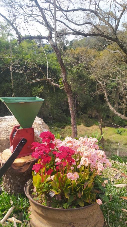 Chale Refugio Bem-te-vi Sao Bento do Sapucai